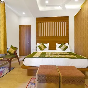 3* Hotel Sky Blu And Rooftop Restaurant